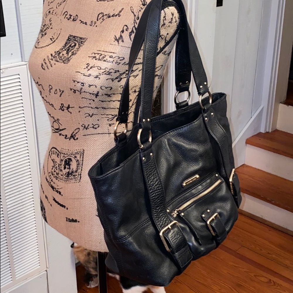 Black Michael Kors shoulder bag
